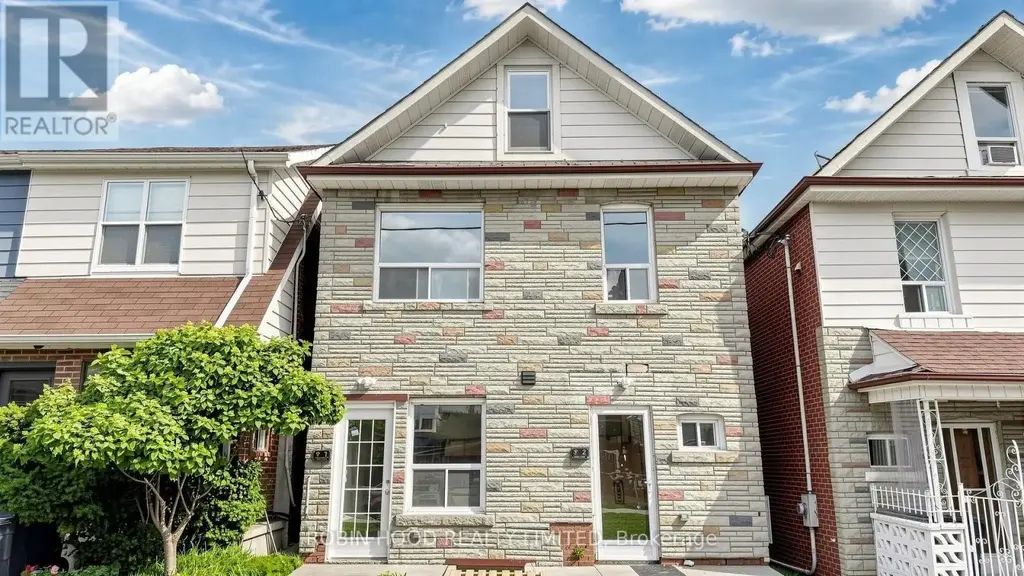 1 - 82 Ford Street, Toronto (Weston-Pellam Park)